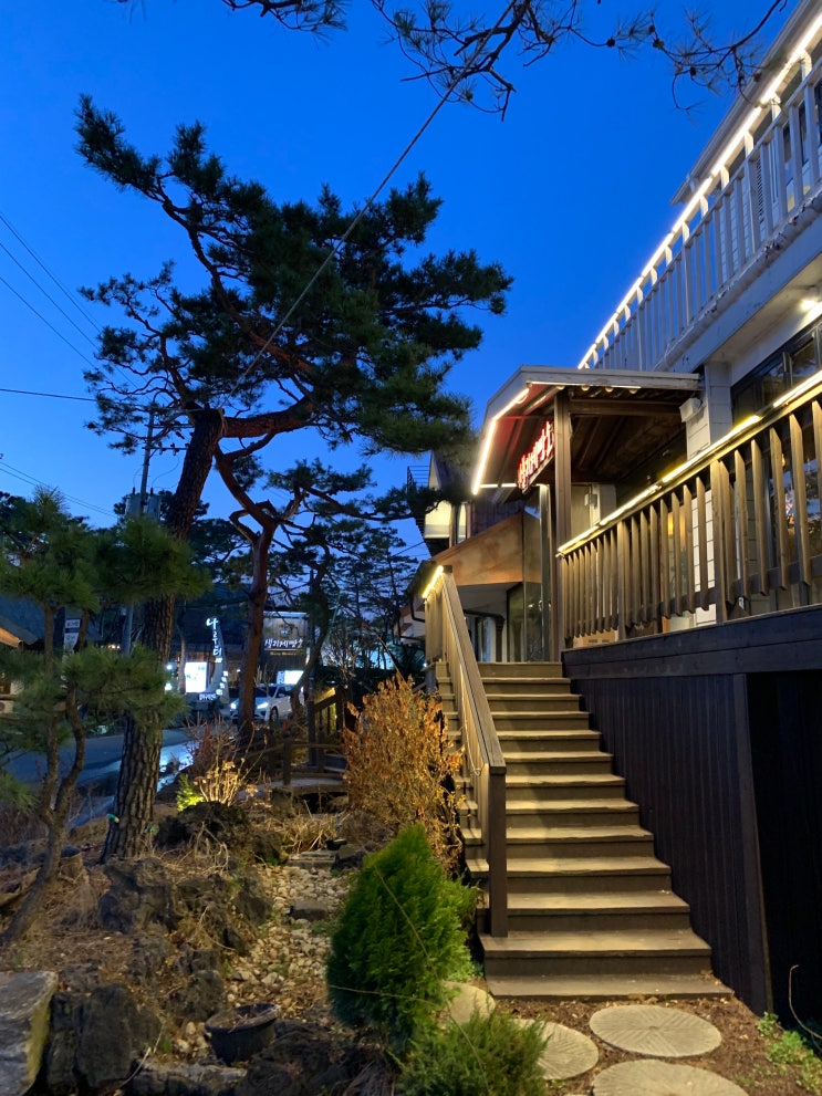 행주산성 야간개장 데이트 맛집 카페 투어 2 - 샐리제빵소 행주산성 야간개장 데이트 맛집 카페 투어 2 - 샐리제빵소