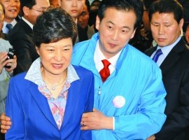 박근혜 전 대통령이 선거후원회 회장인 유영하 변호사 고향과 프로필