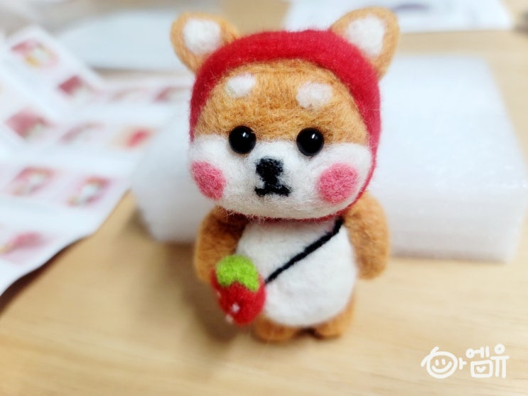  [집콕취미생활] DIY 니들 양모 펠트 딸기시바견 만들기 2탄