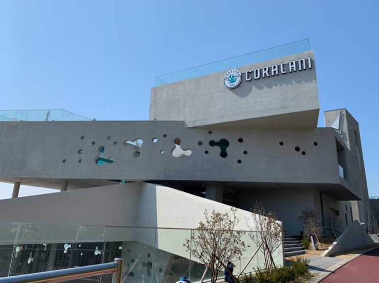 부산 기장 송정 바다뷰가 멋진 "코랄라니" CORALANI 야외 테라스에서 커피 한잔하며 데이트 부산 기장 송정 바다뷰가 멋진 "코랄라니" CORALANI 야외 테라스에서 커피 한잔하며 데이트