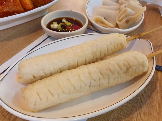  청주 맛집 ) 성안길 장우손부산어묵 / 장우손부산어묵베이커리 / 장우손어묵 대박 맛있음