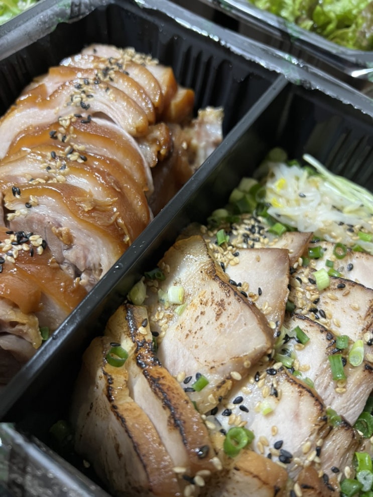  족발쌀롱 온족 • 차슈 반반 내돈내산 배달 후기