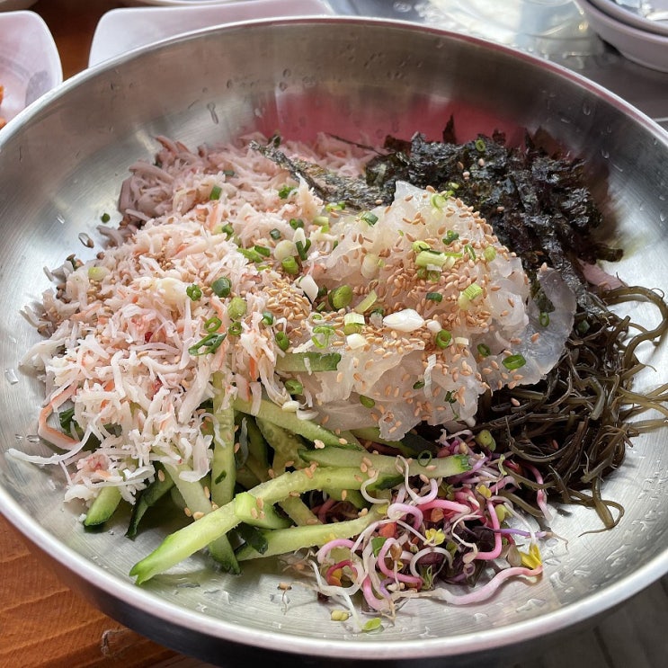  [이기대 맛집]탁트인 바다를 보면서 시원한 물회를 먹을 수 있는 '오륙도대게'
