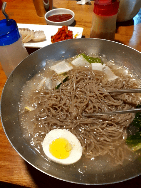  대학로 막국수 모티집 안가본사람은 후회할것이야 ...!