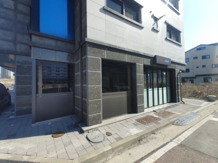  동탄 건물썬팅 화성시 장지동 랩핑스튜디오 유리창문 자외선차단 열차단 썬팅 시공 상가 썬팅필름지 시공