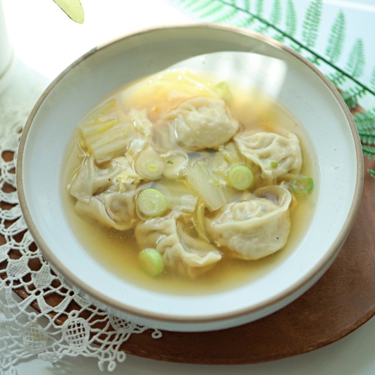  만두국 끓이는법 시원한 멸치육수 팁 간단한 아침국 만두국 레시피