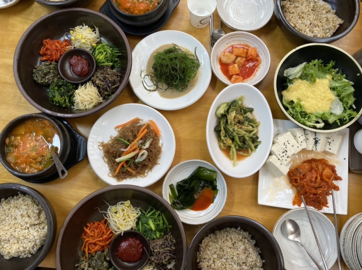  고기리 맛집 한상 가득 반찬에 털레기 수제비까지 즐길 수 있는 주막보리밥