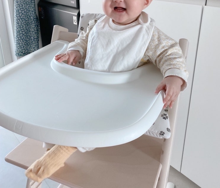 3개월 반만에 드디어 받은 유아 하이체어 식탁의자 스토케 트리트랩 조립 & 이용후기