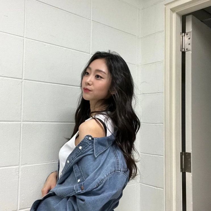 러블리즈 출신 배우 서지수, 청청 의상 입고 남다른 비율 몸매 자랑 "가수에서 배우로 전향" 러블리즈 출신 배우 서지수, 청청 의상 입고 남다른 비율 몸매 자랑 "가수에서 배우로 전향"