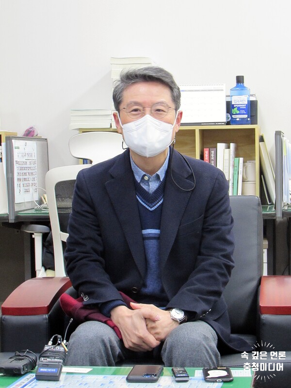  윤갑근 전 국힘 충북도당위원장, 충북지사 선거 불출마