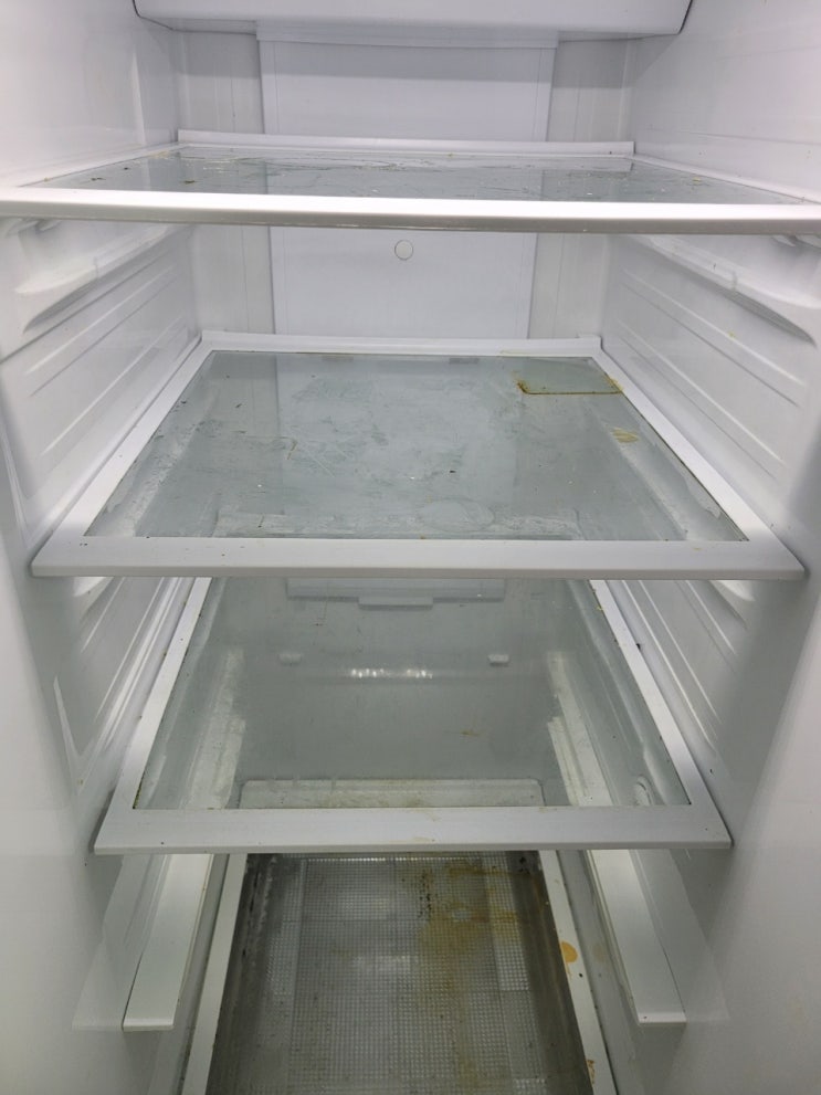  냉장고크리닝 전문업체 [홈앤베이비크린] 냉장고 뿐만 아니라 싱크대 상판 연마&보수까지!!