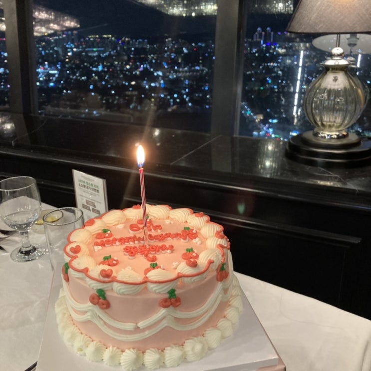  대구 뉴욕뉴욕바이켄싱턴 83타워점 이월드회전레스토랑에서 결혼기념일 !