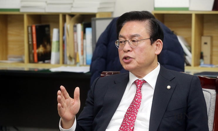 정우택 국회의원 나이 학력 고향 프로필