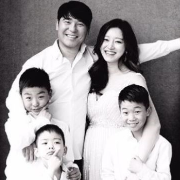 임창정 와이프 서하얀 직업 아내 장모 나이 차이 8살? 전와이프 김현주 전부인 이혼 사유 프로필 가족 자녀 재산 인스타