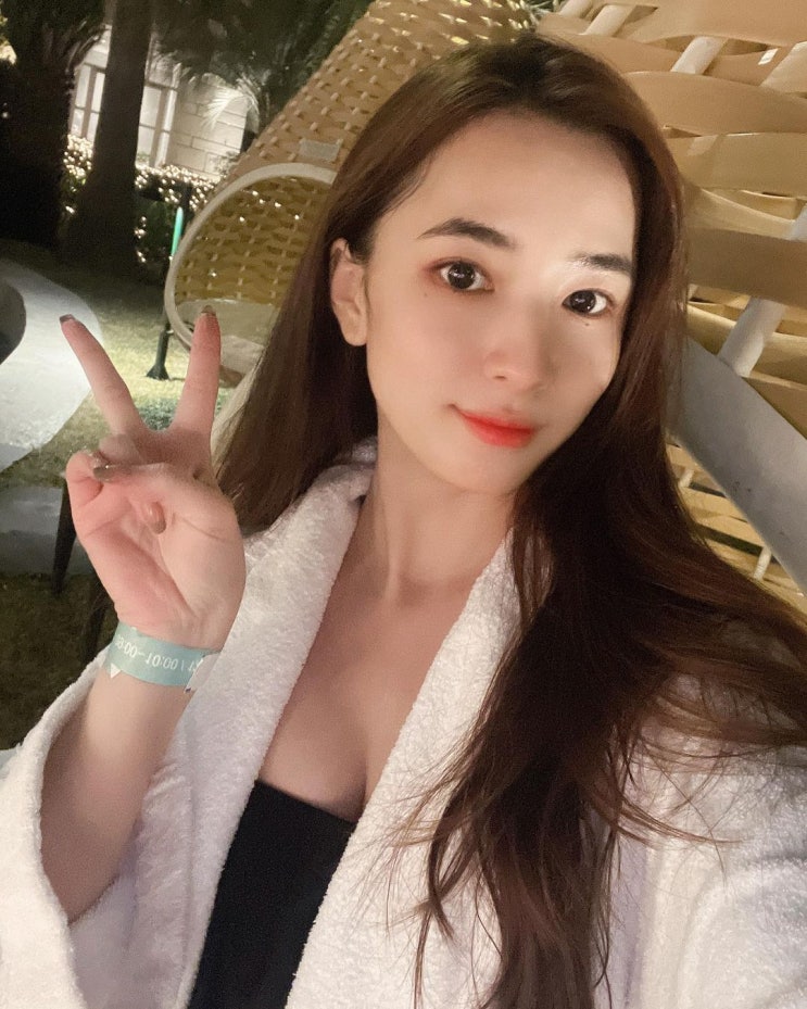 베트남 출신 유명 인플루언서 탄니, 16세 연상의 한국 남성에게 고백 받고 이틀 만에 결혼 이유 베트남 출신 유명 인플루언서 탄니, 16세 연상의 한국 남성에게 고백 받고 이틀 만에 결혼 이유