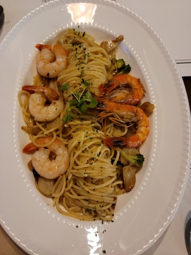  [경주 황남동 맛집] 앤쵸비 파스타 & 피자같은 깔조네 '황남금고'