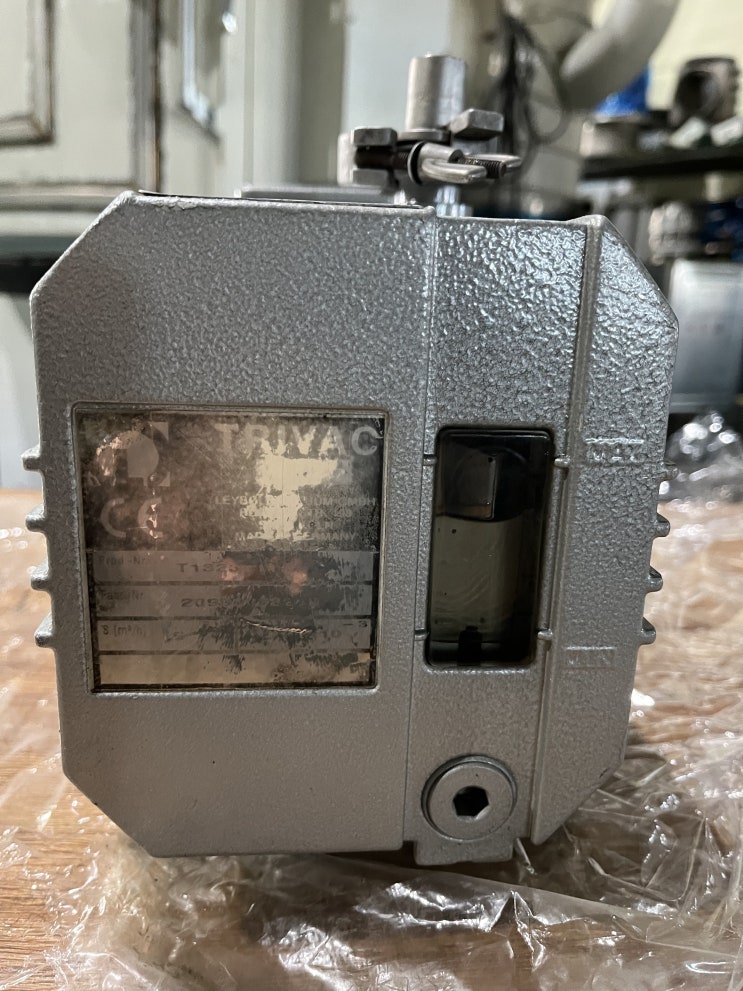  진공종합상사_(Leybold)TRIVAC 진공펌프
