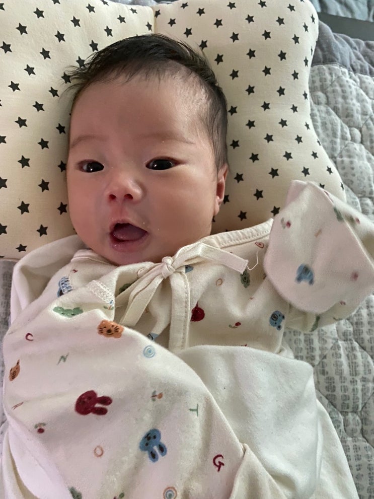  뇌성마비/정상발달 설명해주는 남자 - 정상발달과정정리 : 정상발달중요성 및 1개월편