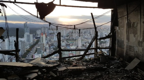 고층 아파트 별도 화재보험 ‘헛돈’ 고층 아파트 별도 화재보험 ‘헛돈’