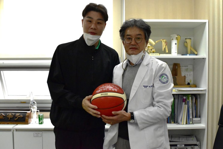  前 국가대표 농구선수 조성민, 푸른병원 방문!