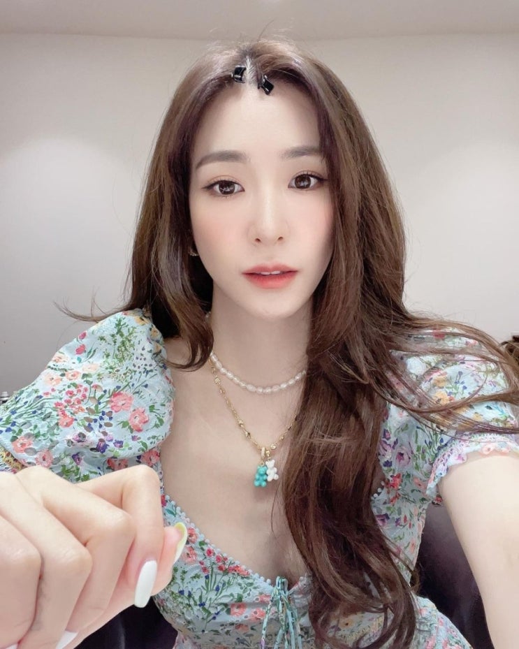 소녀시대 멤버 티파니, 소시 단톡방에서 제일 말 많아 "15주년 계획도 있다" 소녀시대 멤버 티파니, 소시 단톡방에서 제일 말 많아 "15주년 계획도 있다"