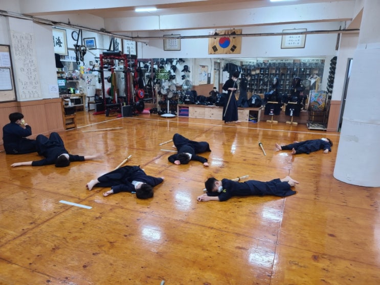  동래 해심검도관 학생부 난생처음으로 빠른머리치기 500개 성공하다