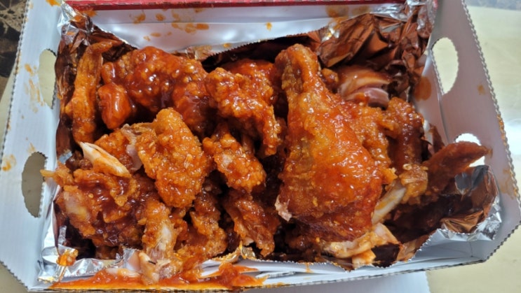  2022. 04. 07. 청춘치킨으로 배빵빵 양념치킨칼로리... 띠로리