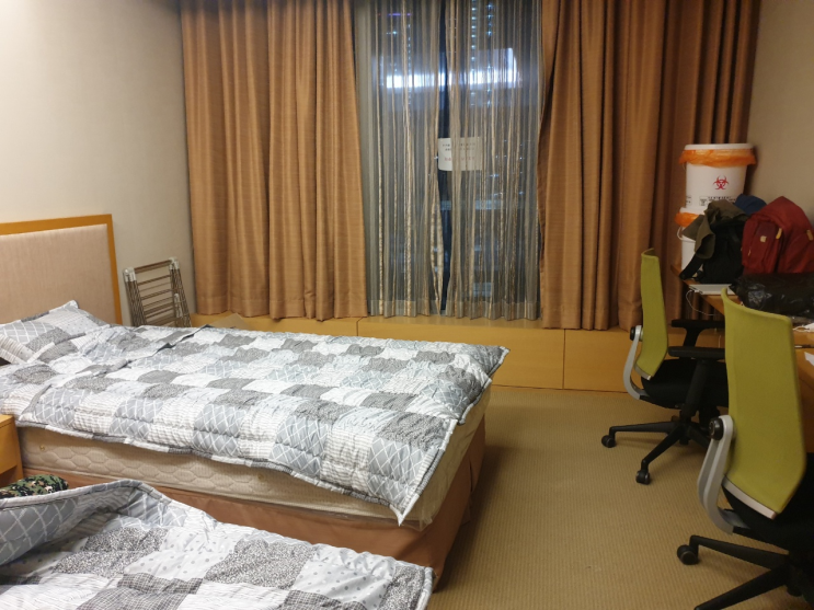 코로나19 바이러스 양성 확진 후기_3) 송도 포스코생활치료센터 입소 (포스코인재창조원) + 준비물 및 시설제공물품 코로나19 바이러스 양성 확진 후기_3) 송도 포스코생활치료센터 입소 (포스코인재창조원) + 준비물 및 시설제공물품