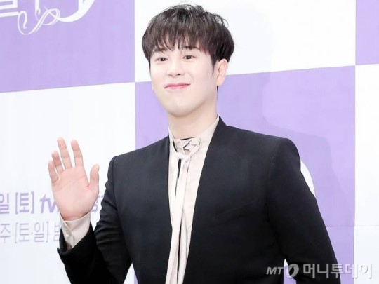 "아이유한테 왜 오라가라?"…피오 '부대 방문' 부탁에 누리꾼 '시끌'