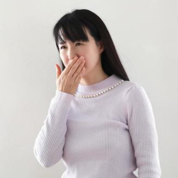  트름이 자주 나오는 이유와 대처법