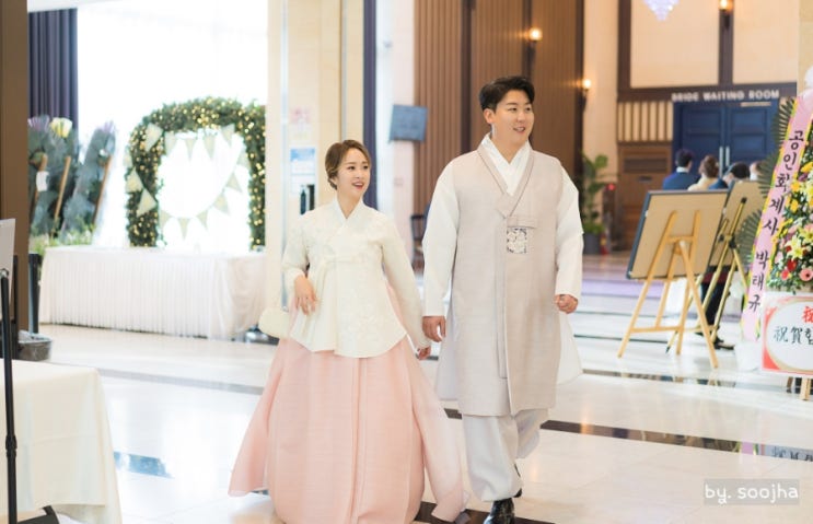  웨딩일기｜포항 혼주 결혼식 피로연 신혼여행 후 첫인사 한복대여 한복갤러리