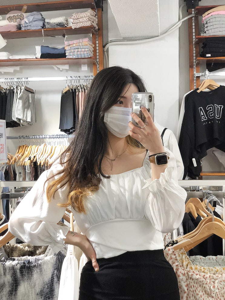  신촌옷가게 [엠플레이그라운드 연세점]
