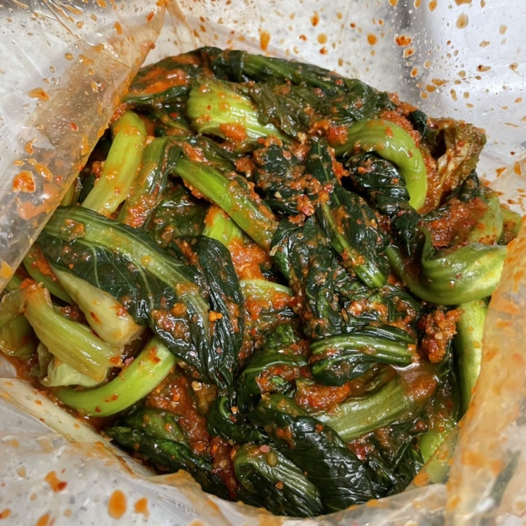  맛있는 여수돌산갓김치는 엄마생각 김수미 더프리미엄 김치에서!