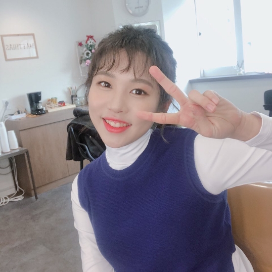  골프웨어 사진촬영하는날 헤어메이크업 받은 후기입니다