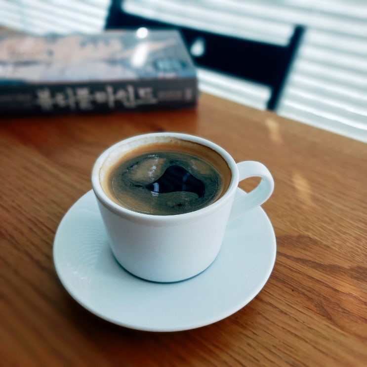  미국 세인트루이스 연은 총재, 인플레이션 대응 금리인상(불라드 총재는 연말까지 3.0%p 인상 언급)  / EU, 러시아산 석탄수입금지 8월중반 가능할 전망