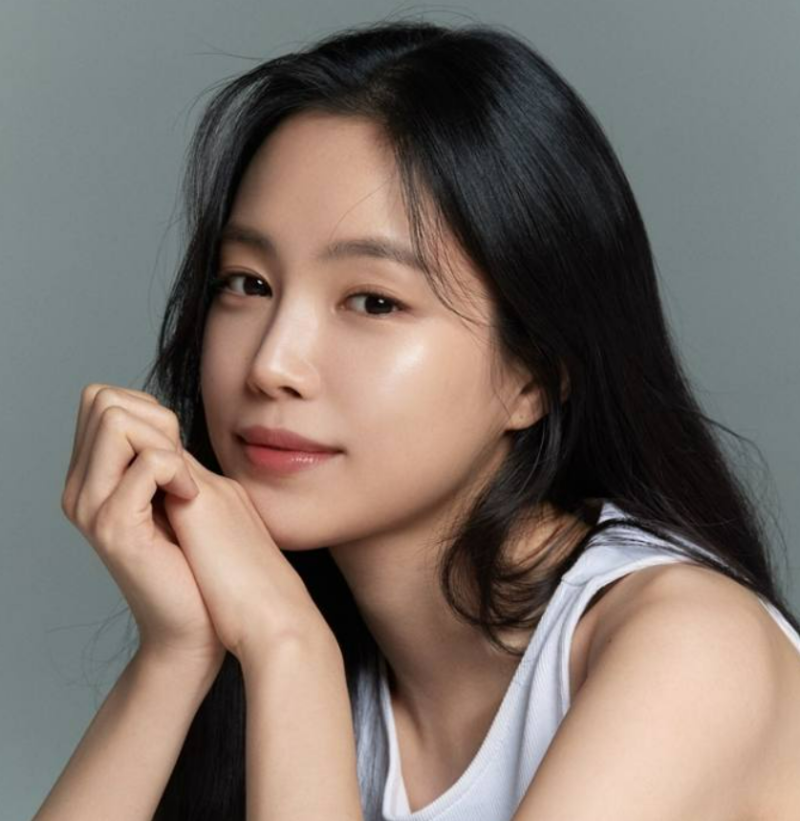 손나은 데뷔 11주년 앞두고 에이핑크 탈퇴 결정