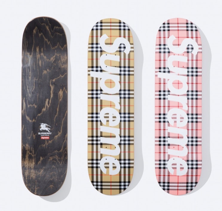  22SS 슈프림 x 버버리 스케이트 보드(Supreme Burberry Skateboard)