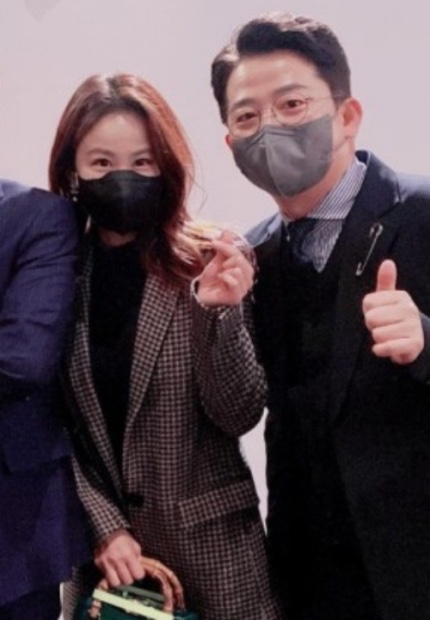  [연예]김준호 ️김지민열애 인정 후 최신근황 ㅎㅎ 이쁘쟈냐
