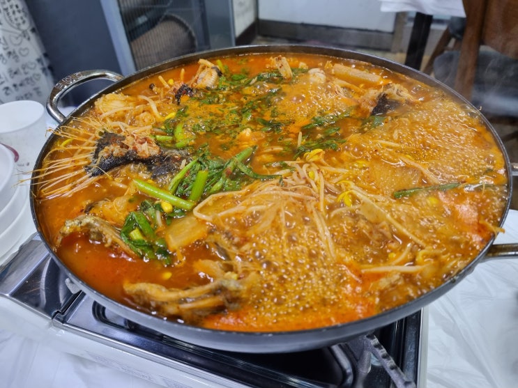 주문진 통통배식당 :: 강릉의 명물 삼숙이탕 맛집