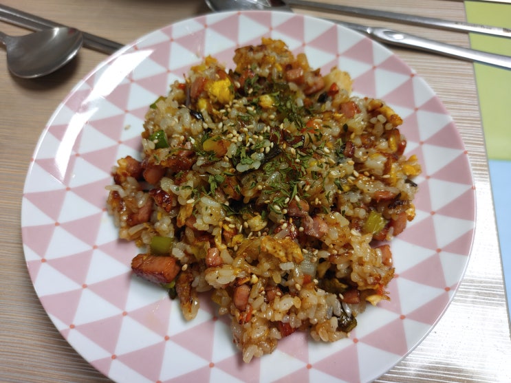  [요미남] 요리가 미숙한 남자. 주말 가족을 위한 볶음밥 연성(연금술).