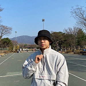 송민호 위하준 아노락 추천 빈트릴 남친룩 코디 활용도 좋네요