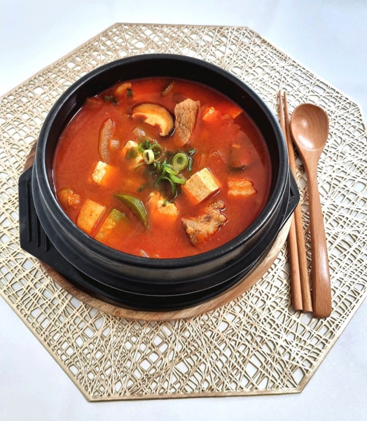 백종원 밀키트 애호박 고추장찌개 어떻게 된거쥬? 백종원 밀키트 애호박 고추장찌개 어떻게 된거쥬?
