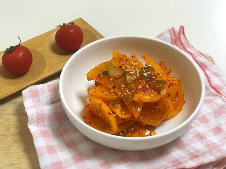  5분 안에 완성되는 반찬 꼬들꼬들 단무지 무침