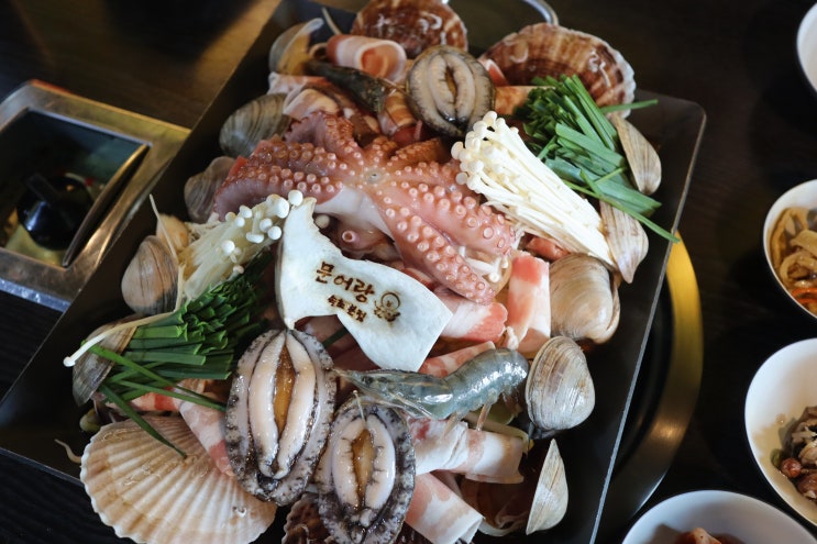  [속초 맛집] 문어랑 - 문어가 통째로~ 해산물이 한가득 , 후식까지 커피海요 .