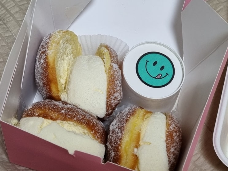 카페노티드 연남 @ 브라운 카야 크로플 두 번 드세요 c 카페노티드 연남 @ 브라운 카야 크로플 두 번 드세요 c