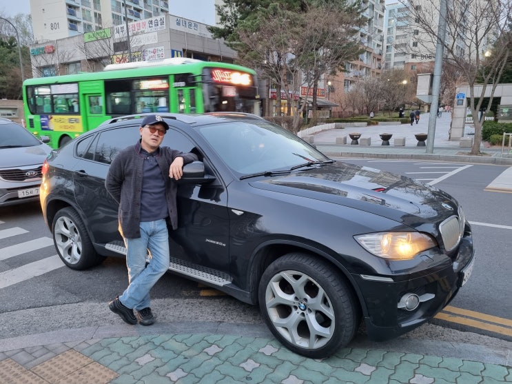 40만 km 탄 BMW X6 타이어 편마모 소음, 중고차 수출 폐차 서울 상암동 편