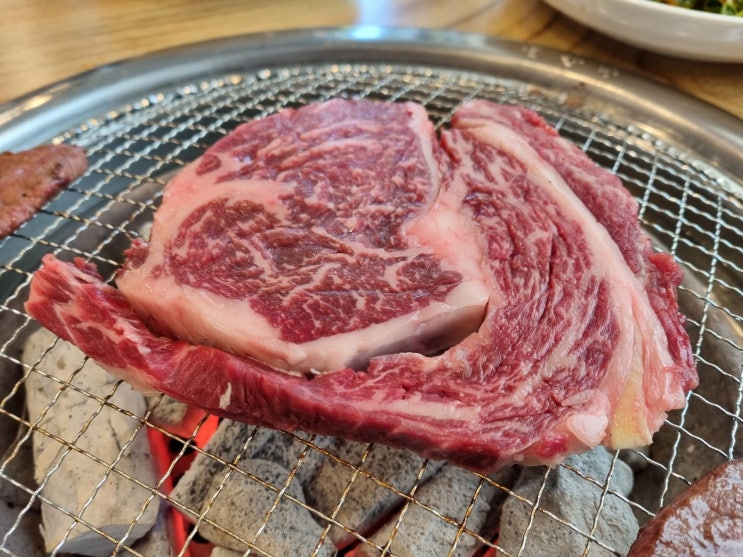  횡성/둔내 둔내한우명가 :: 깔끔하고 분위기 좋은 정육식당
