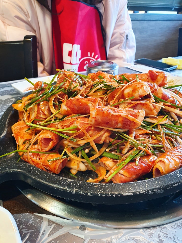 통영 해원황칠오리 먹고 세자트라숲 산책한 즐거운 주말 통영 해원황칠오리 먹고 세자트라숲 산책한 즐거운 주말