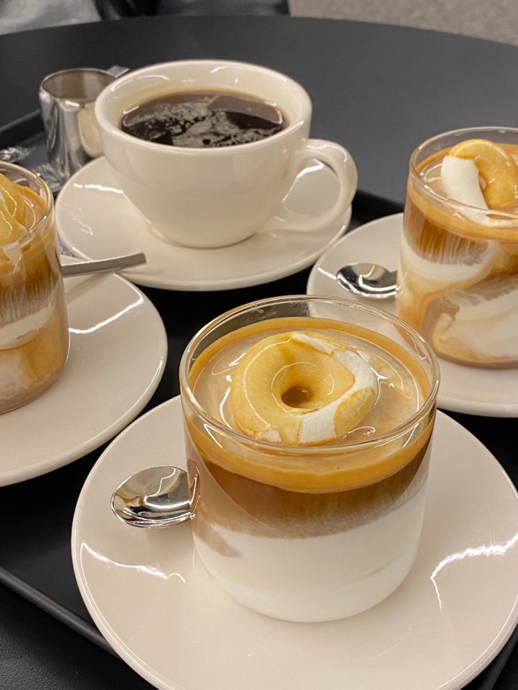  경주카페, 힙한 분위기 너무 좋은  "xx coffee"