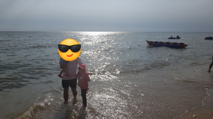 태국 주재원 생활 중 아이들과 가족여행: 현지 보석 (가성비) 명소 3탄. 방센 비치. 태국 서해안. 방콕에서 가장 가까운 해변. 까페 레스토랑이 좋아요